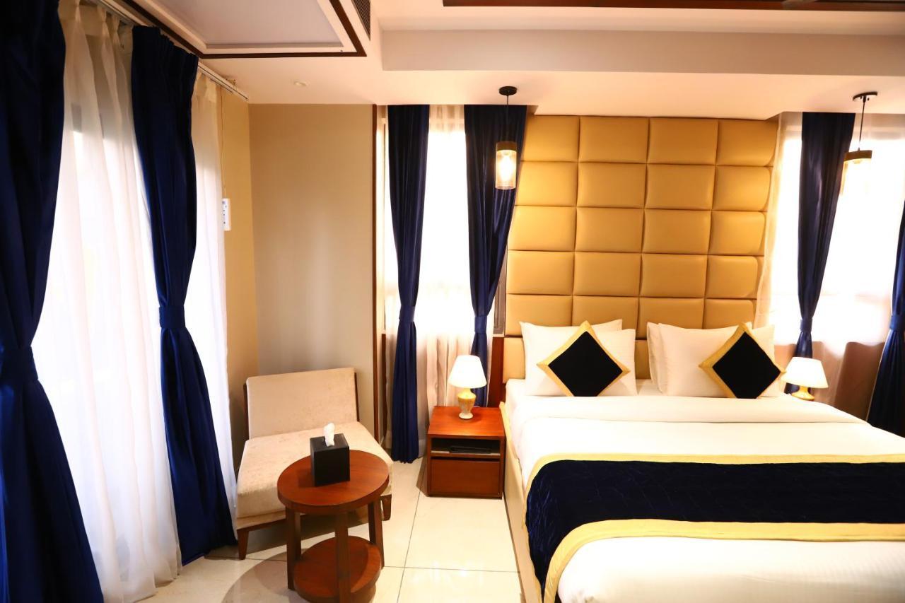 Sanca International Hotel In Patel Nagar Delhi Nuova Delhi Esterno foto