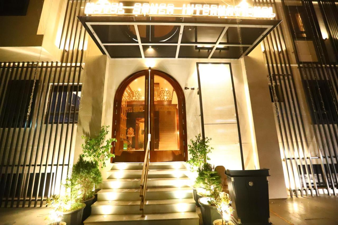 Sanca International Hotel In Patel Nagar Delhi Nuova Delhi Esterno foto