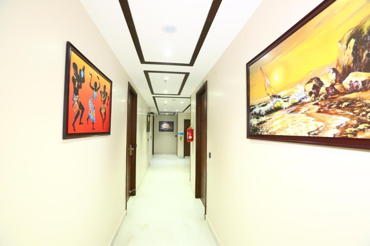 Sanca International Hotel In Patel Nagar Delhi Nuova Delhi Esterno foto